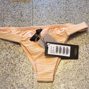 NWT Women’s VIX Pale Pink Bikini Bottoms Sz Small MSRP $115